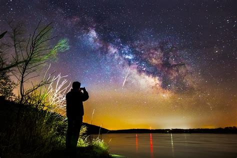 Shooting Stars and Meteor Showers: What's the Difference?